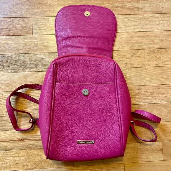 NWT beautiful hot pink mini leather backpack - made in Italy by Tuscany Leather - Picture 3 of 8